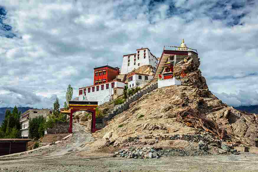 Exotic Honeymoon package in Kashmir